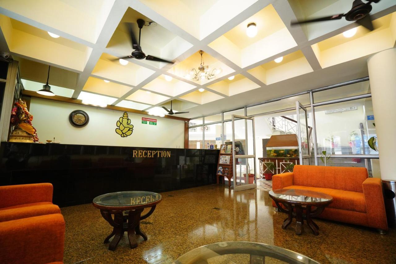 Hotel Gaurab Near Paltan Bazaar Dehradun Exterior foto